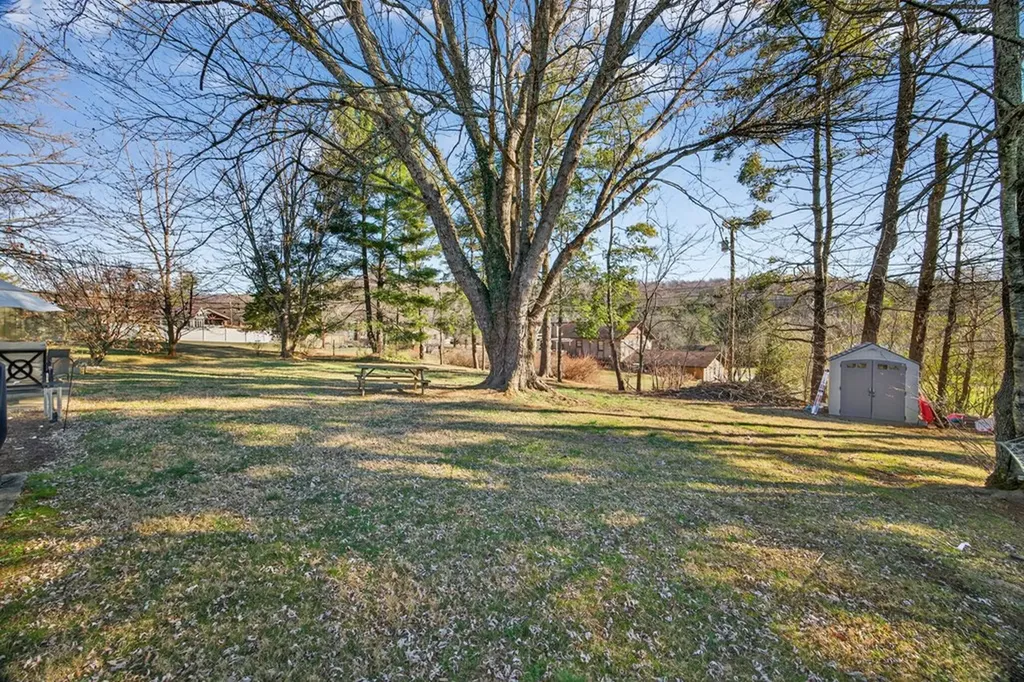 3547 Shannon Village Road Cookeville TN 38506