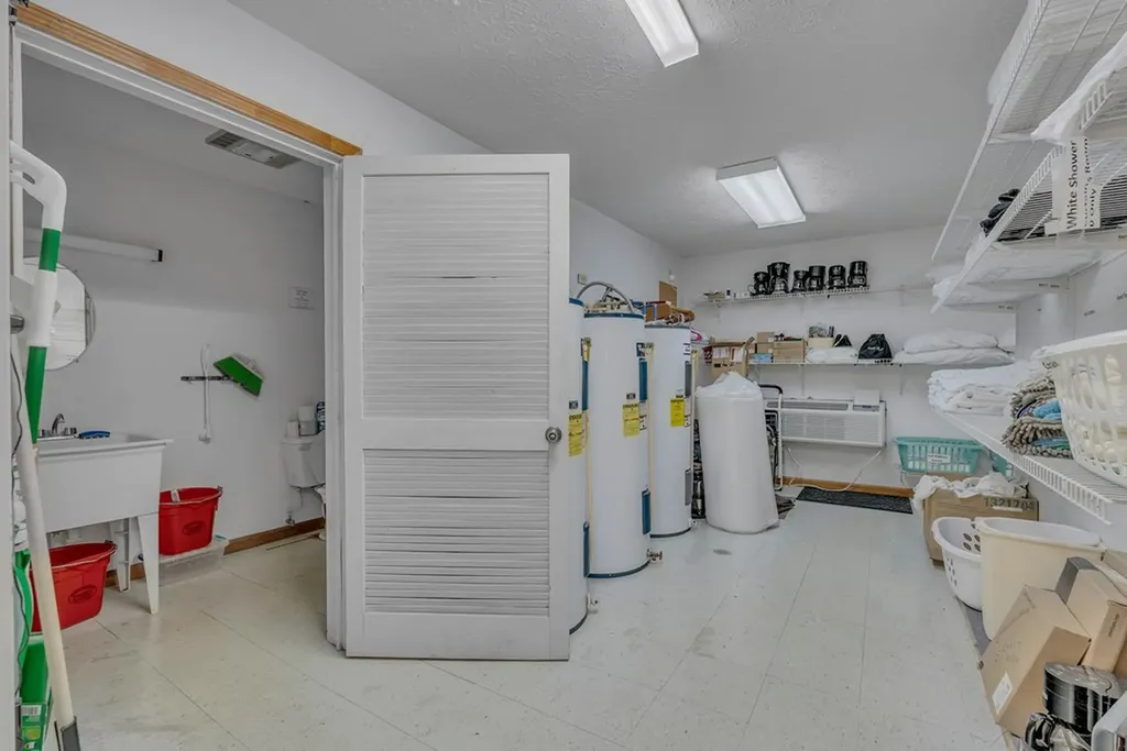 1201 Livingston Highway Byrdstown TN 38549