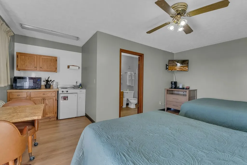 1201 Livingston Highway Byrdstown TN 38549