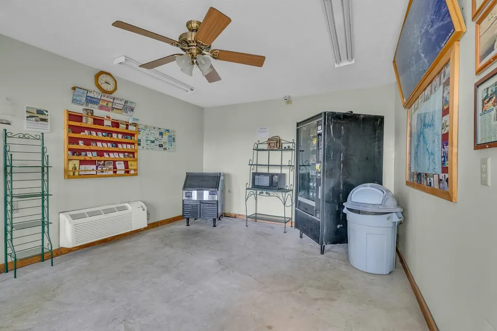 1201 Livingston Highway Byrdstown TN 38549