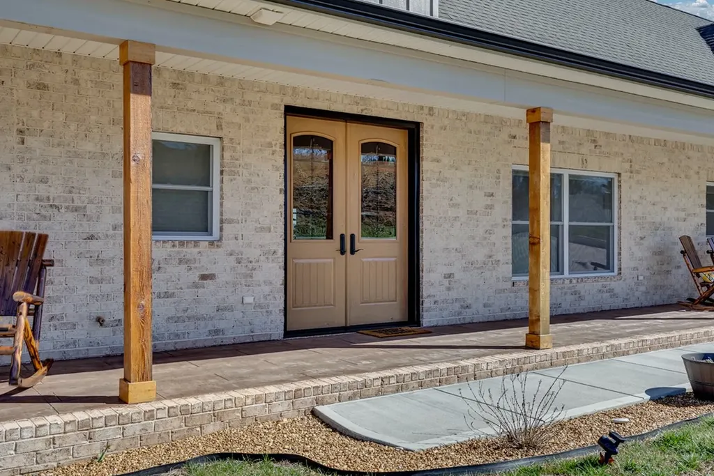 209 N Rockfish Lane Hilham TN 38568