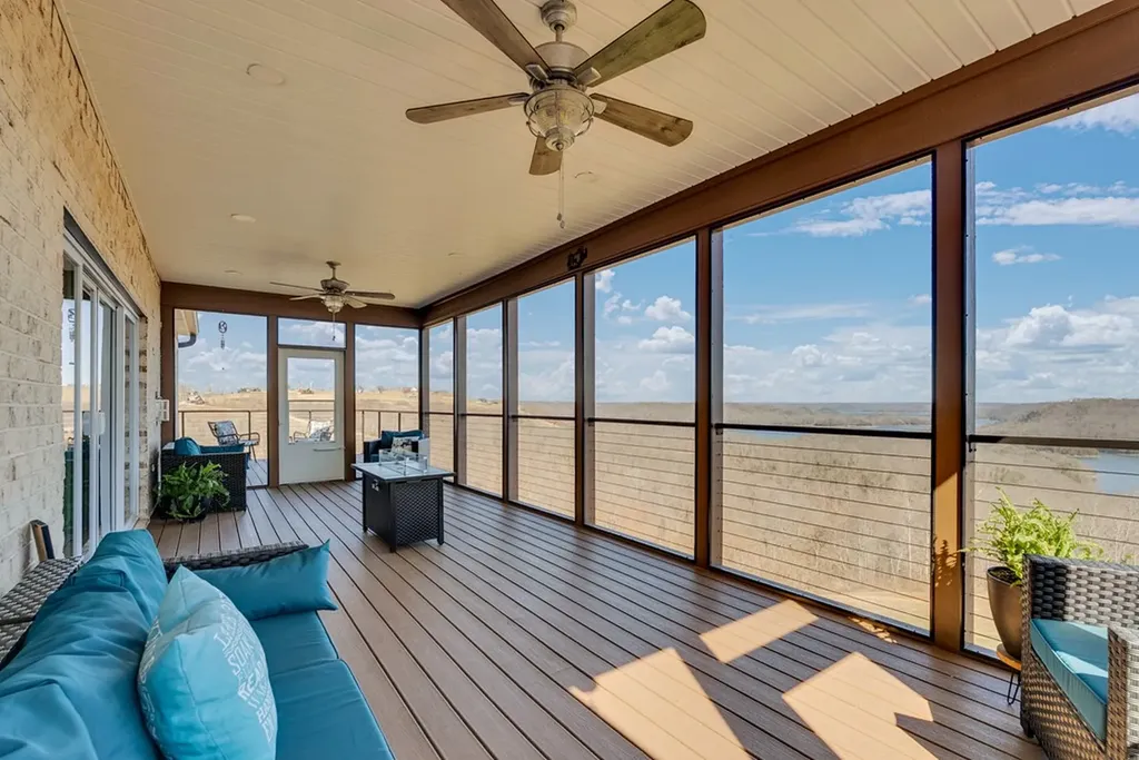 209 N Rockfish Lane Hilham TN 38568