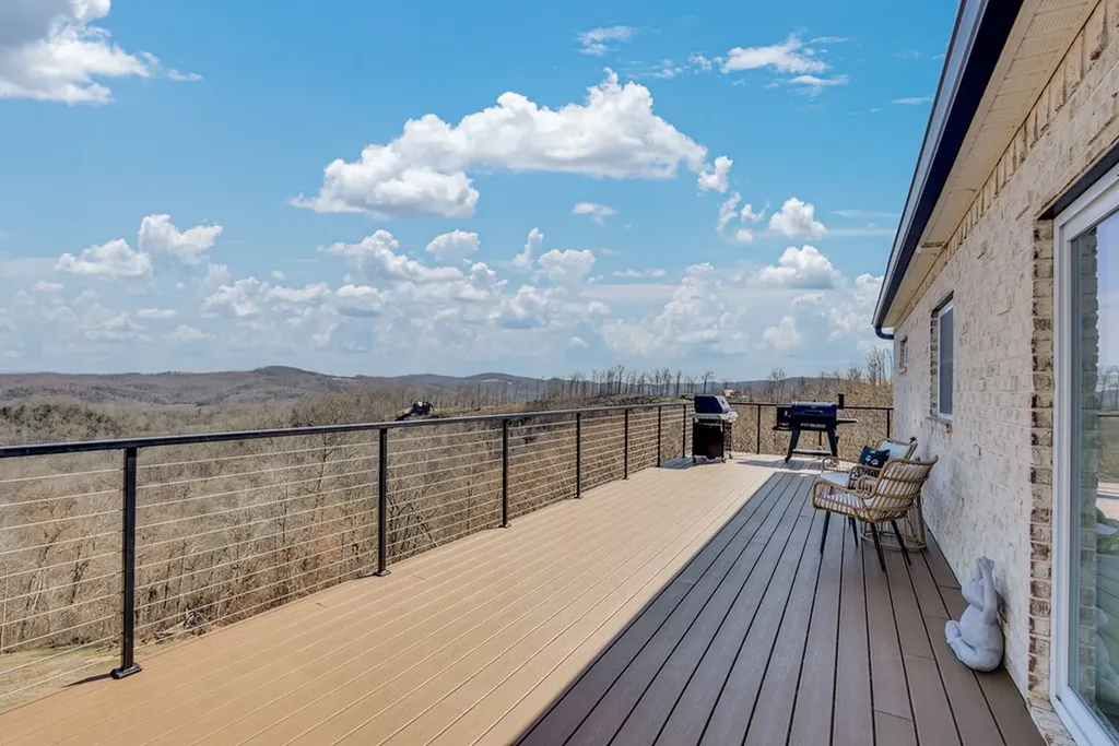 209 N Rockfish Lane Hilham TN 38568