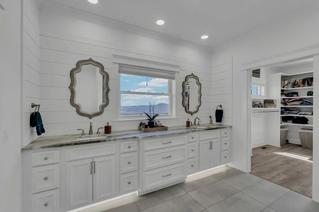 209 N Rockfish Lane Hilham TN 38568