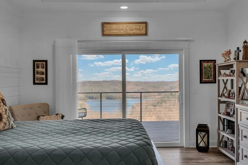 209 N Rockfish Lane Hilham TN 38568