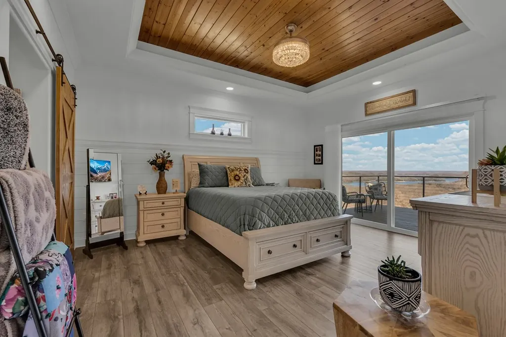 209 N Rockfish Lane Hilham TN 38568