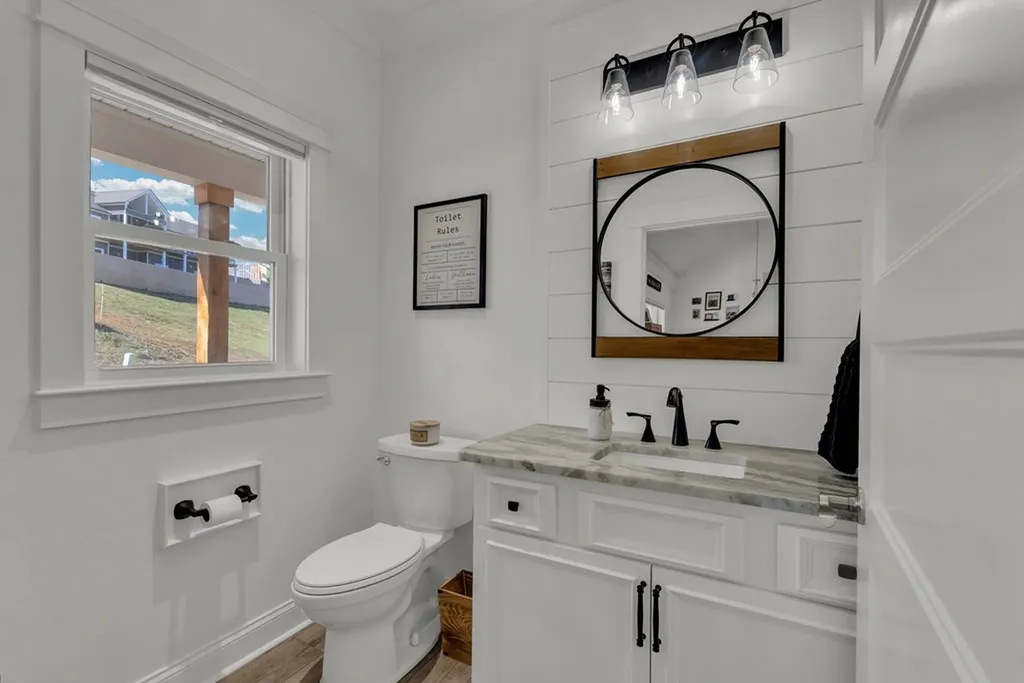 209 N Rockfish Lane Hilham TN 38568