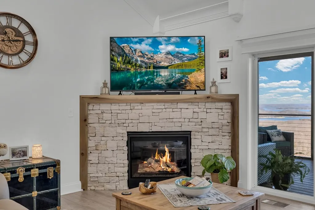 209 N Rockfish Lane Hilham TN 38568