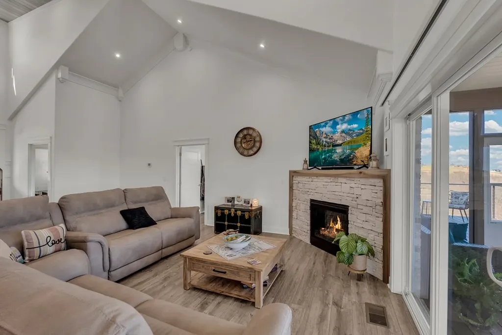 209 N Rockfish Lane Hilham TN 38568