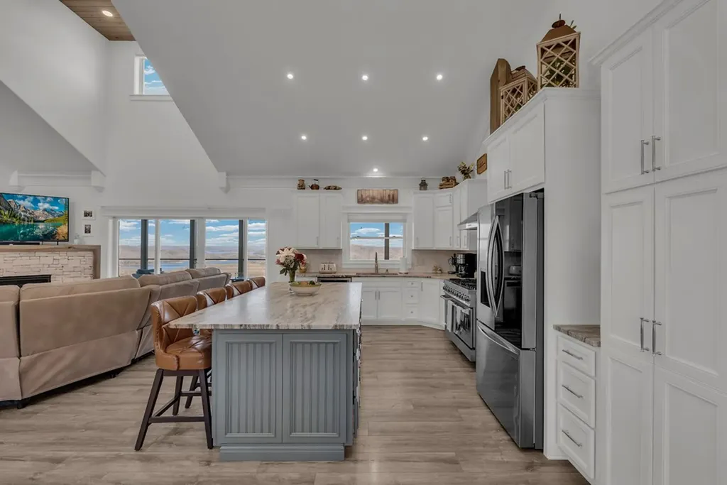 209 N Rockfish Lane Hilham TN 38568