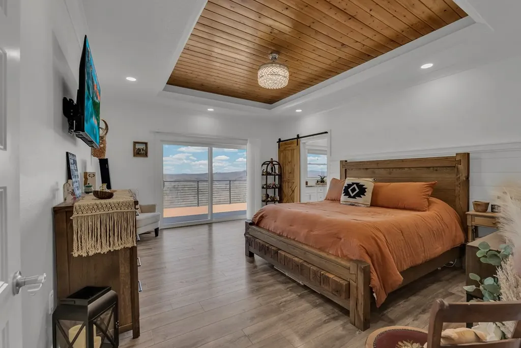 209 N Rockfish Lane Hilham TN 38568