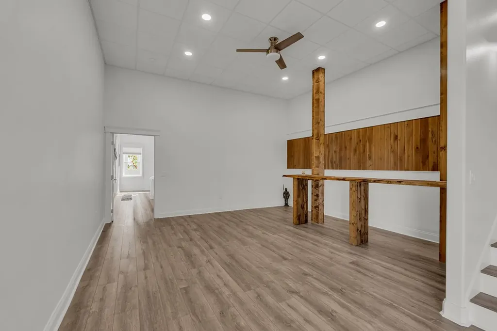 209 N Rockfish Lane Hilham TN 38568