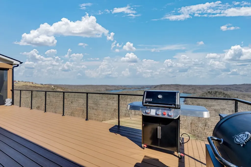 209 N Rockfish Lane Hilham TN 38568