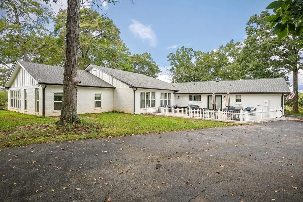 5594 Poston Lane Cookeville TN 38506