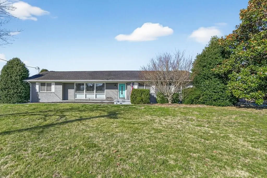 204 W 7th Street Livingston TN 38570