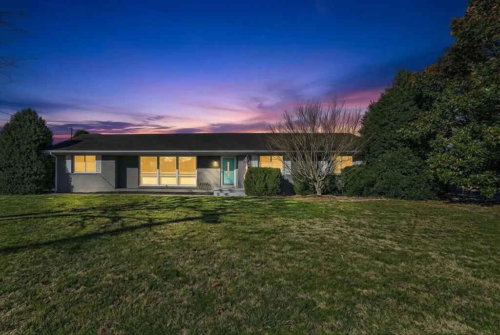 204 W 7th Street Livingston TN 38570