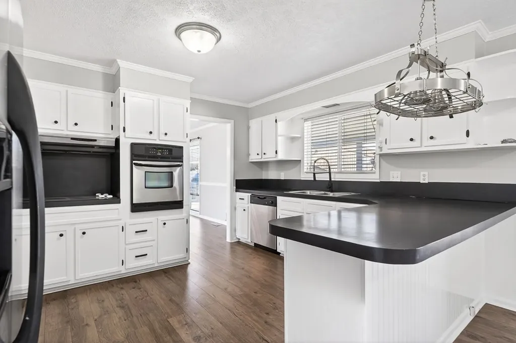 204 W 7th Street Livingston TN 38570