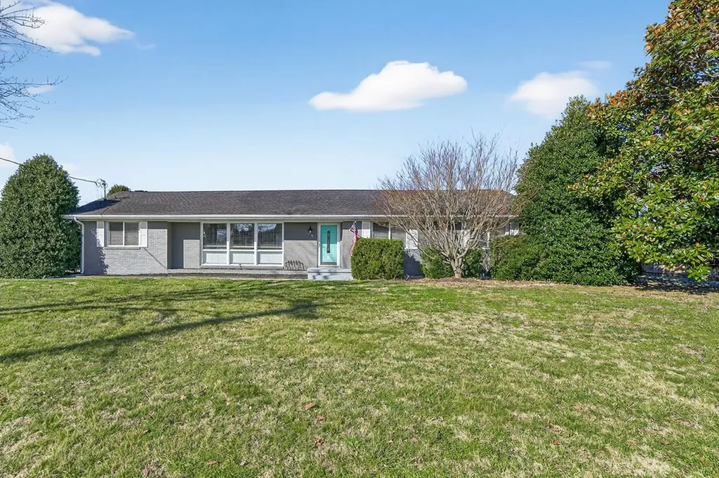 204 W 7th Street Livingston TN 38570