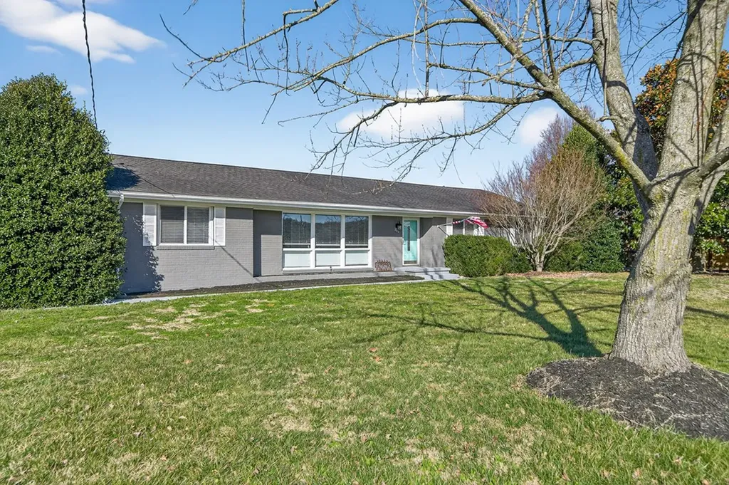 204 W 7th Street Livingston TN 38570