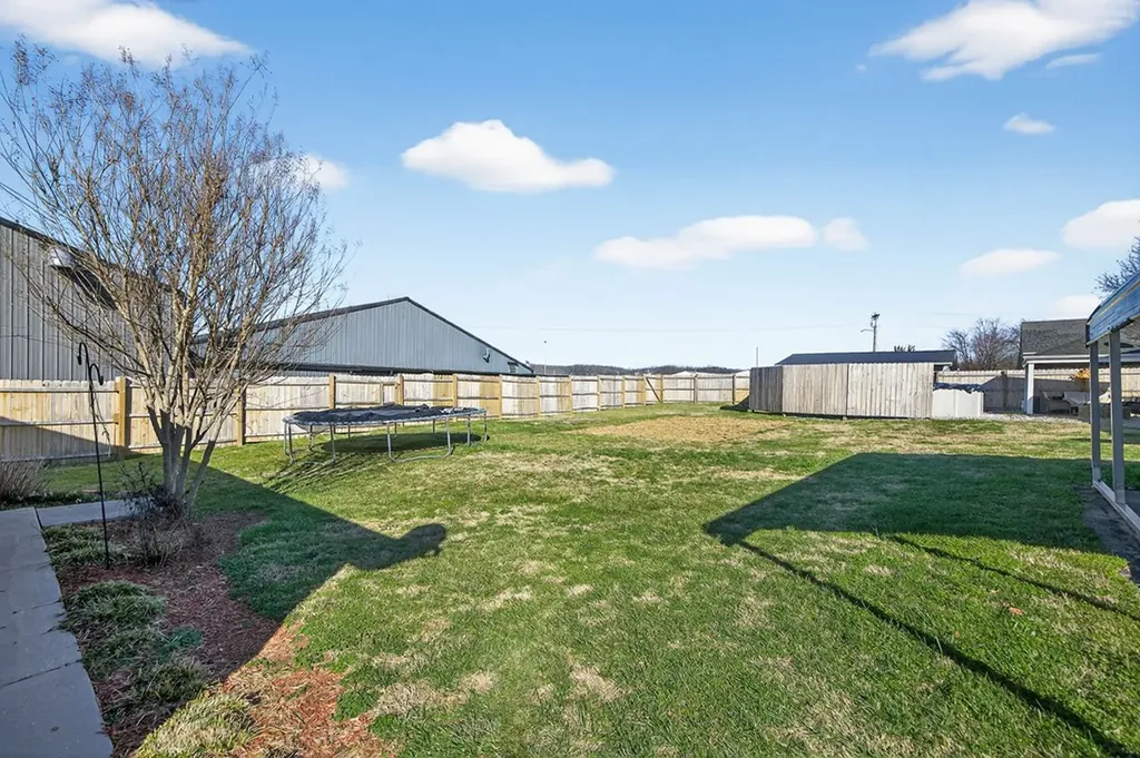 204 W 7th Street Livingston TN 38570