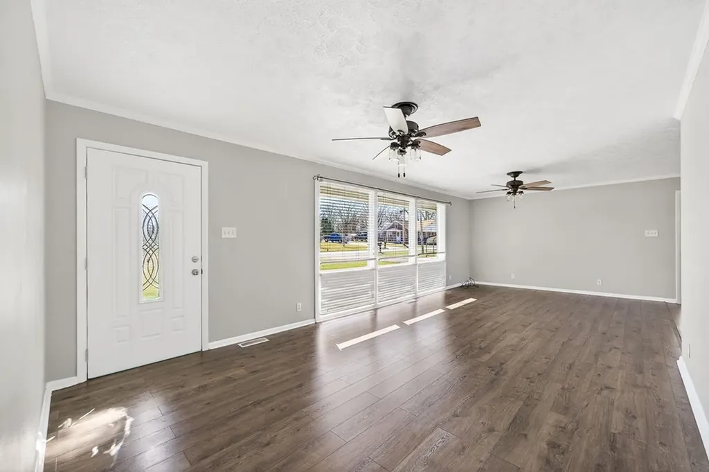 204 W 7th Street Livingston TN 38570