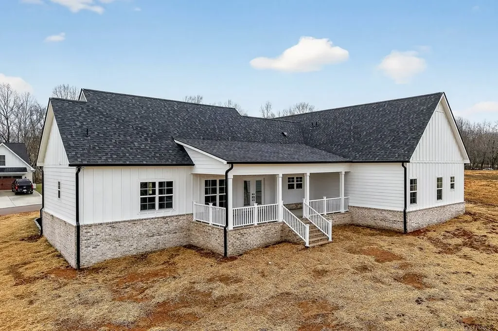 6955 Sweet Magnolia Way Baxter TN 38544