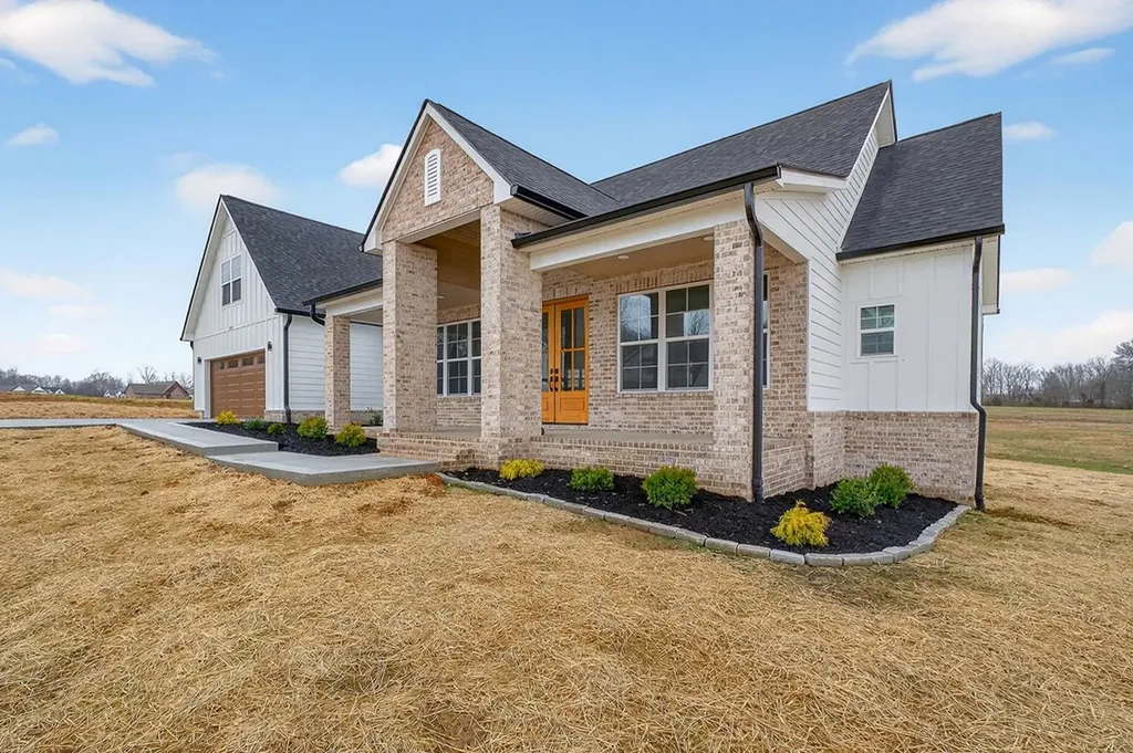 6955 Sweet Magnolia Way Baxter TN 38544