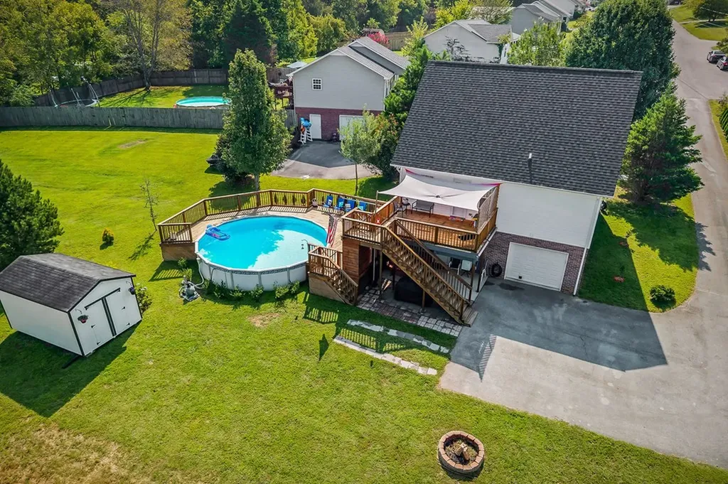 3639 Castlebrooke Lane Cookeville TN 38501