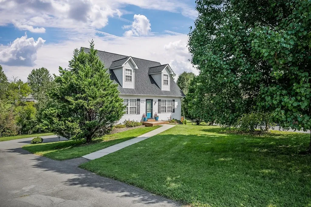 3639 Castlebrooke Lane Cookeville TN 38501