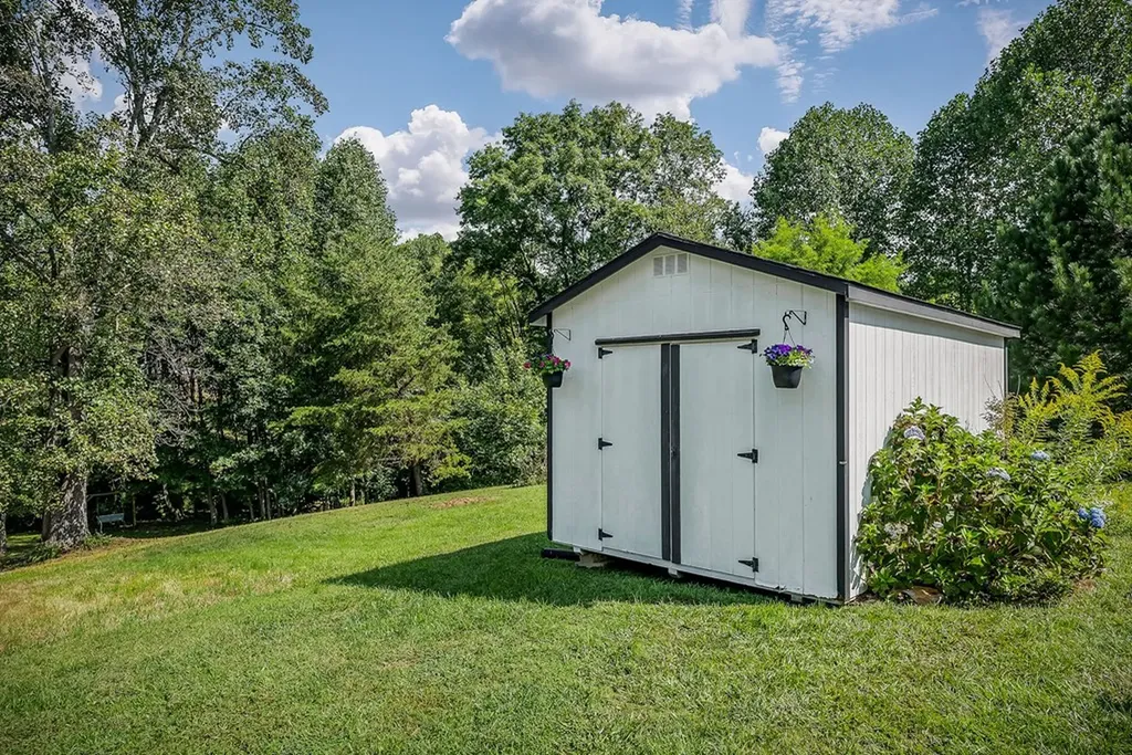 3639 Castlebrooke Lane Cookeville TN 38501