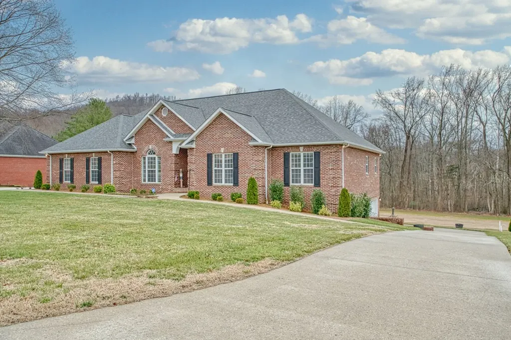 4113 Plantation Drive Cookeville TN 38506