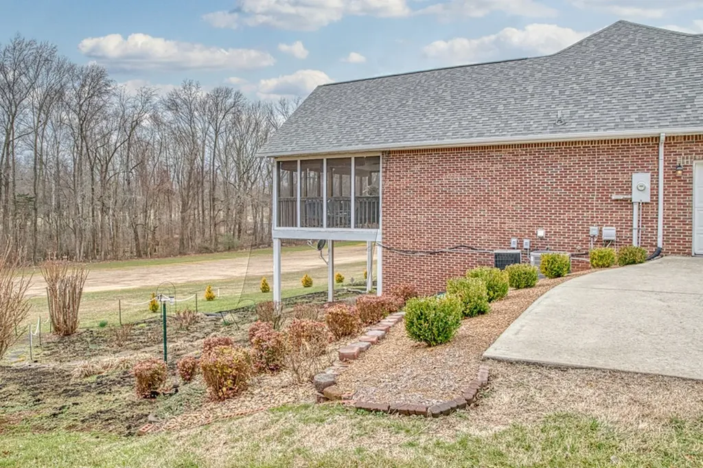 4113 Plantation Drive Cookeville TN 38506