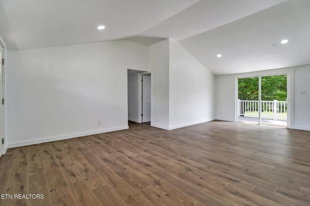 1095 Franklin Road Jamestown TN 38556