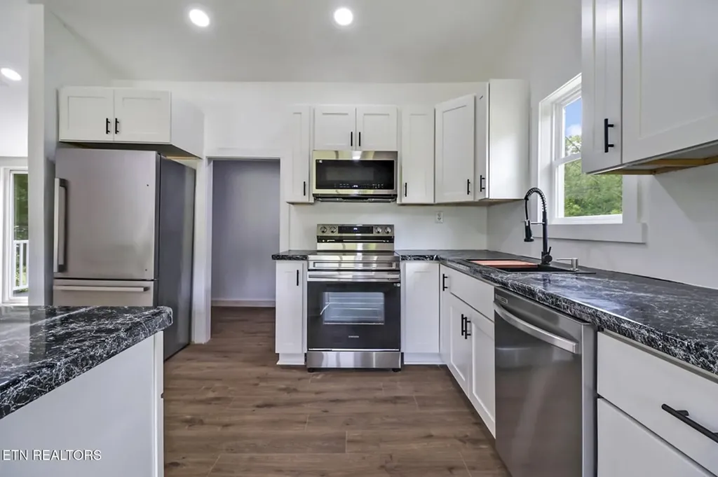 1095 Franklin Road Jamestown TN 38556