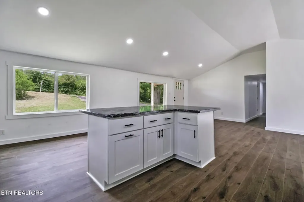 1095 Franklin Road Jamestown TN 38556