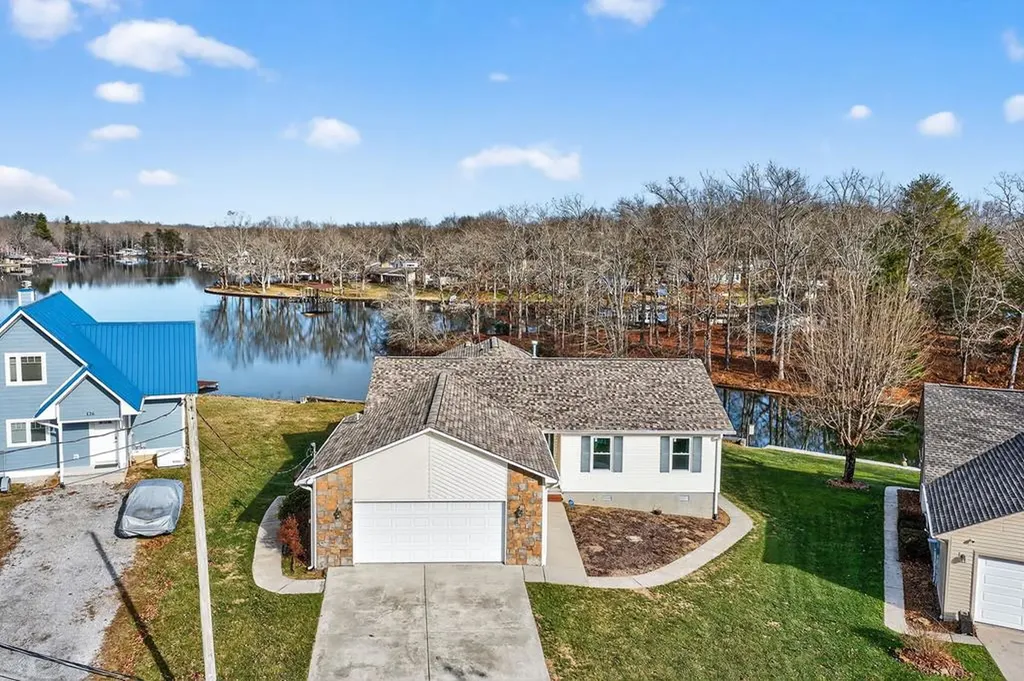 124 Peace Pipe Bend Crossville TN 38572