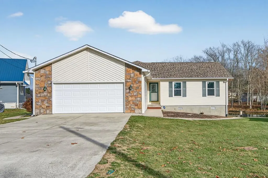 124 Peace Pipe Bend Crossville TN 38572