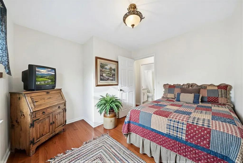 124 Peace Pipe Bend Crossville TN 38572