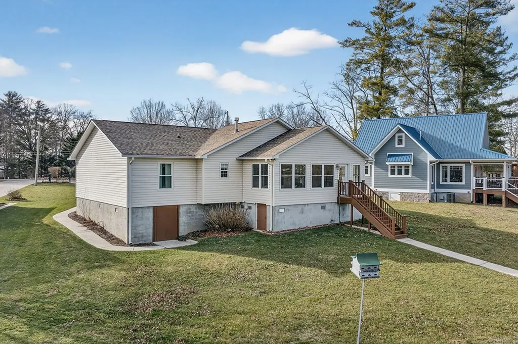 124 Peace Pipe Bend Crossville TN 38572
