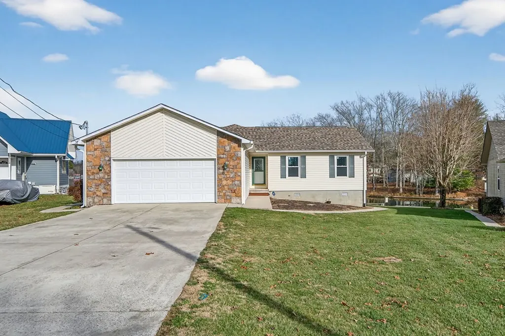 124 Peace Pipe Bend Crossville TN 38572