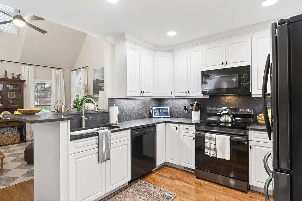 1045 E 6th Street Cookeville TN 38501