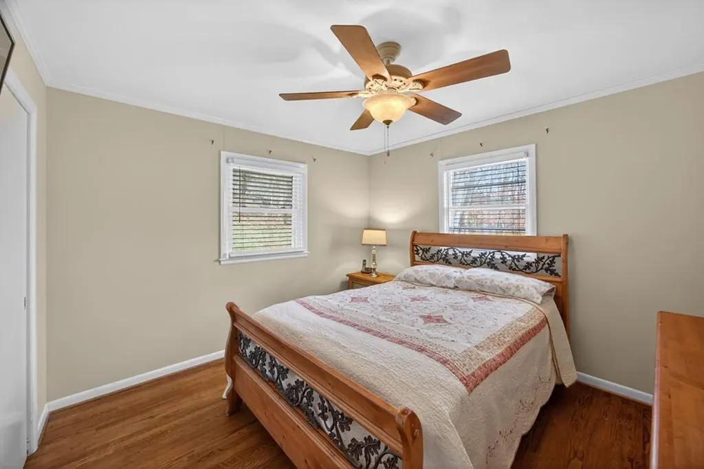 402 S Hillcrest Drive Livingston TN 38570