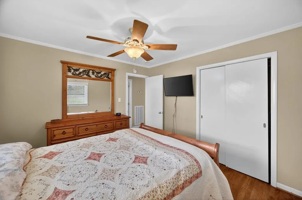 402 S Hillcrest Drive Livingston TN 38570