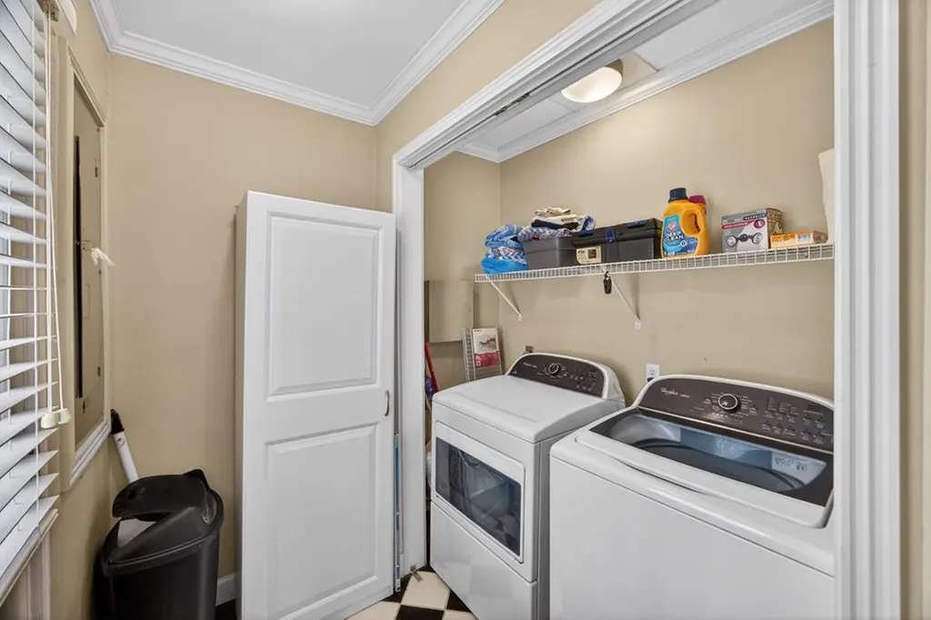 402 S Hillcrest Drive Livingston TN 38570