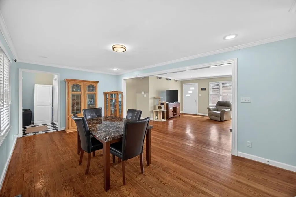 402 S Hillcrest Drive Livingston TN 38570