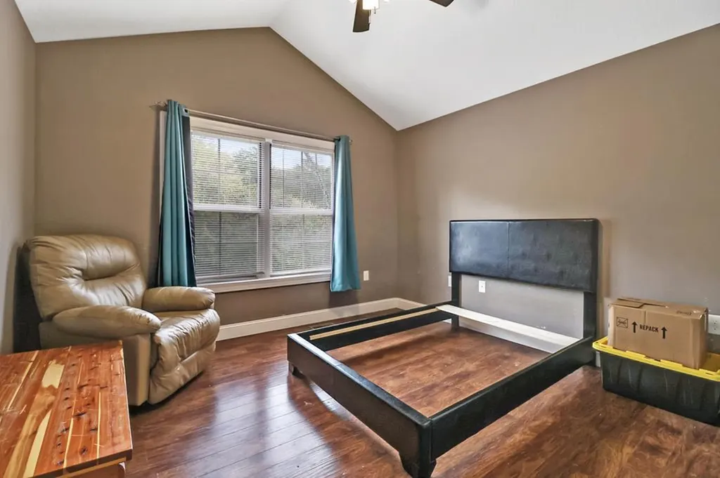 803 SE Spruce Loop Crossville TN 38555