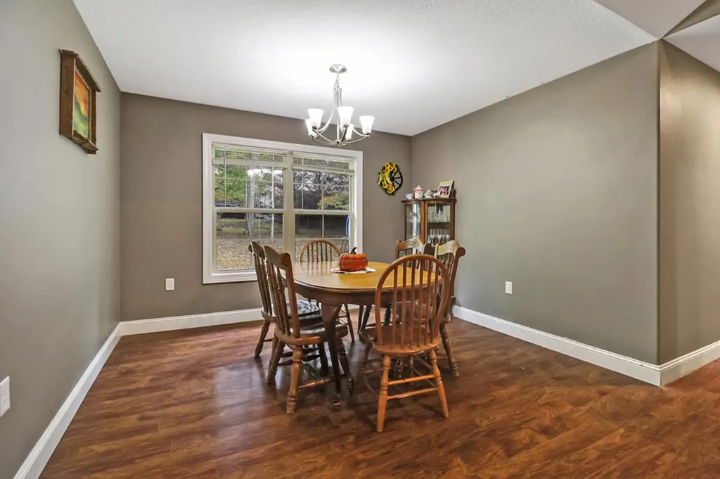 803 SE Spruce Loop Crossville TN 38555