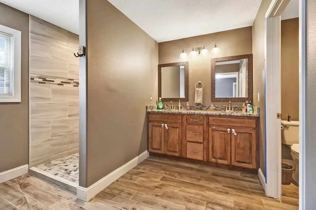 803 SE Spruce Loop Crossville TN 38555