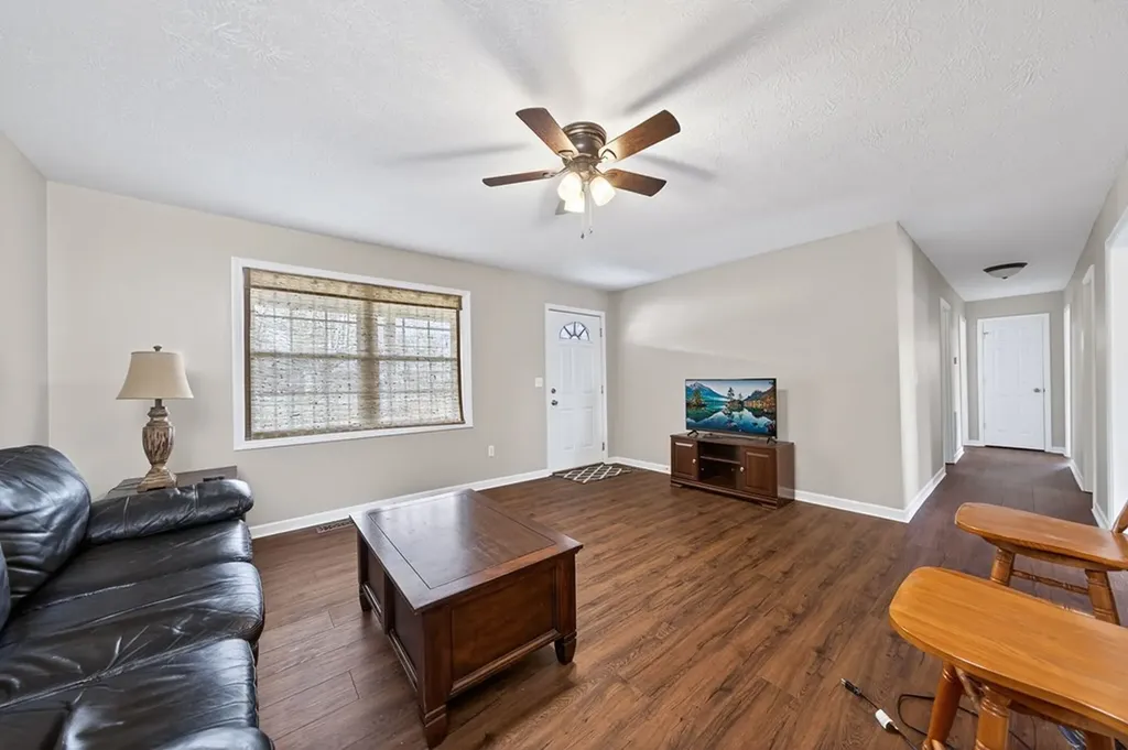 150 Dillon Street Crossville TN 38555