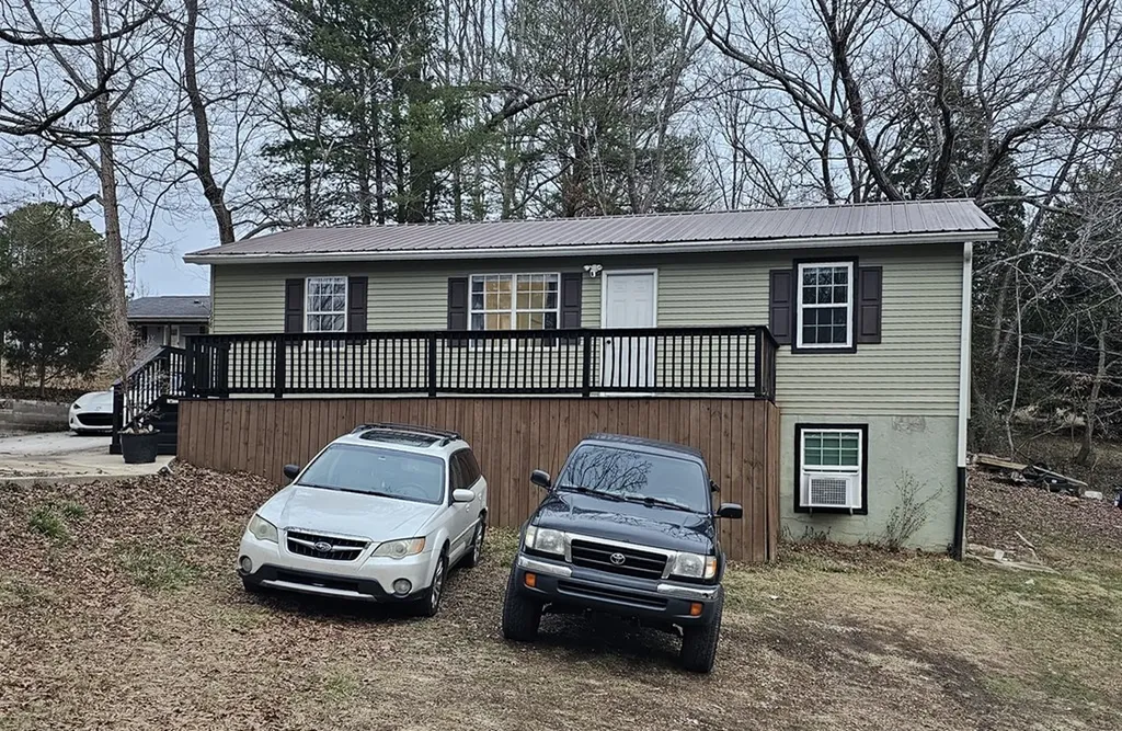 1698 Apple Valley Drive Cookeville TN 38501